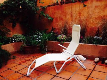 VENTA, EN RECOLETA, 3 AMBIENTES, GRAN  PATIO.