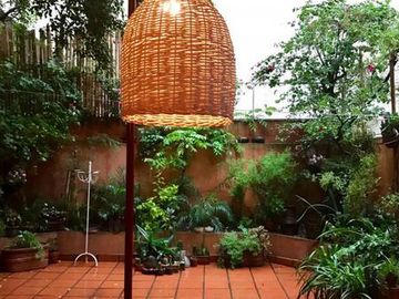 VENTA, EN RECOLETA, 3 AMBIENTES, GRAN  PATIO.