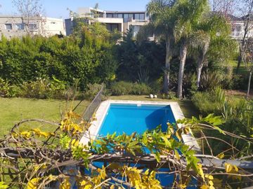 Casa  en Venta 4 dormitorios en Las Caletas, Nordelta, Tigre