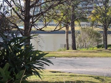 Casa  en Venta 4 dormitorios en Las Caletas, Nordelta, Tigre