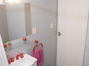 Casa Céntrica con Salón Comercial
