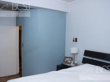 Casa Céntrica con Salón Comercial