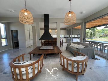 Casa en venta en costa esmeralda