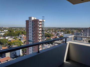 Exc departamento 2 ambientes en piso alto Torre Park Bamboo. Cochera  - La Lucila