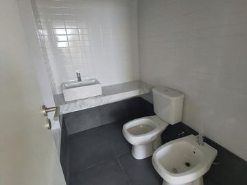 Exc departamento 2 ambientes en piso alto Torre Park Bamboo. Cochera  - La Lucila