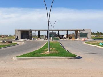 Lote a la Laguna FINANCIADO- Nordelta