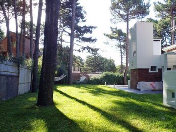 Casa Reciclada en Venta Jilguero 580 PInamar 5 Dormitorios