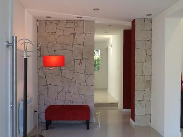 Casa Reciclada en Venta Jilguero 580 PInamar 5 Dormitorios