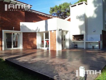 Casa Reciclada en Venta Jilguero 580 PInamar 5 Dormitorios