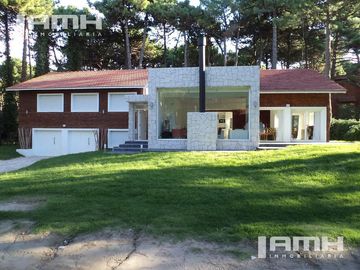 Casa Reciclada en Venta Jilguero 580 PInamar 5 Dormitorios