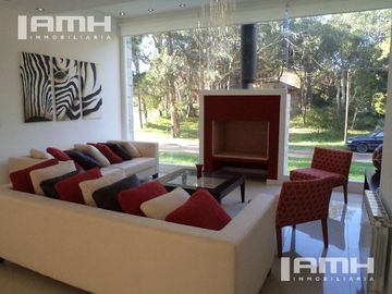 Casa Reciclada en Venta Jilguero 580 PInamar 5 Dormitorios