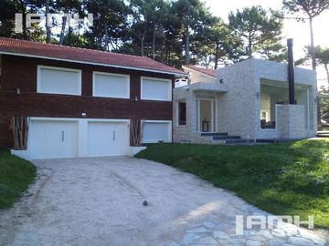 Casa Reciclada en Venta Jilguero 580 PInamar 5 Dormitorios