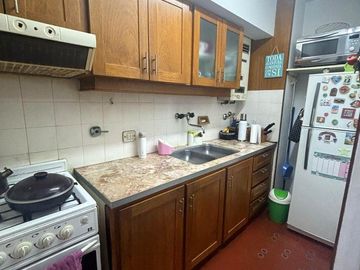 Departamento en Venta de 2 Dormitorios sobre Avenida Alberdi