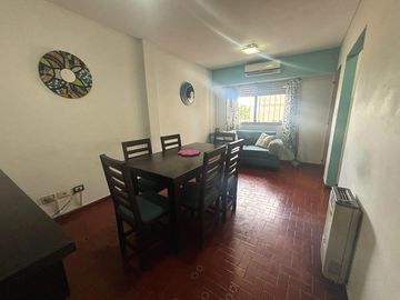 Departamento en Venta de 2 Dormitorios sobre Avenida Alberdi