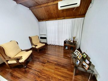 Casa en Friedrichs al 700, Llavallol