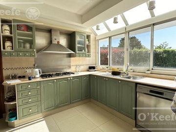 Casa en venta en Abril Club de Campo con fondo a Golf Hudson Berazategui