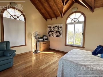 Casa en venta en Abril Club de Campo con fondo a Golf Hudson Berazategui