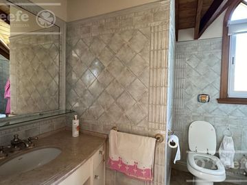 Casa en venta en Abril Club de Campo con fondo a Golf Hudson Berazategui