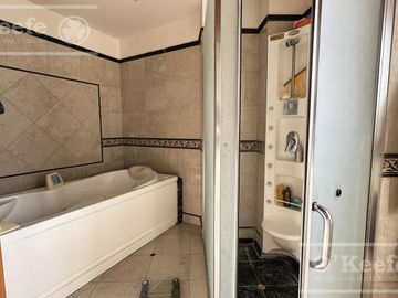 Casa en venta en Abril Club de Campo con fondo a Golf Hudson Berazategui