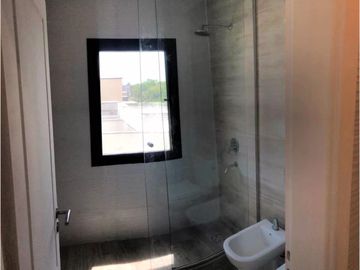 Excelente Casa a la venta en el Canton de 5 Ambientes