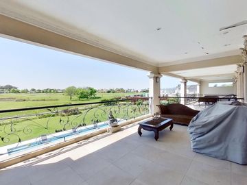 VENTA CASA DE 6 AMBIENTES CON PILETA EN HARAS SANTA MARIA