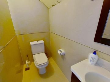 VENTA CASA DE 6 AMBIENTES CON PILETA EN HARAS SANTA MARIA