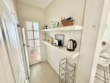 APTO CRÉDITO! Departamento de tres ambientes con vista abierta en venta en Recoleta