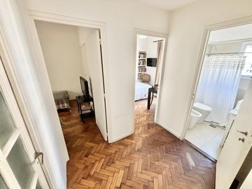 APTO CRÉDITO! Departamento de tres ambientes con vista abierta en venta en Recoleta