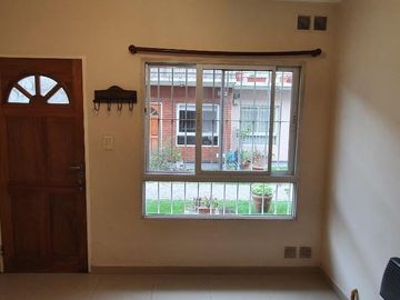 Dúplex en venta - 2 Dormitorios 2 Baños - Cochera - 90Mts2 - San Miguel