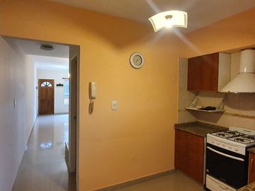 Dúplex en venta - 2 Dormitorios 2 Baños - Cochera - 90Mts2 - San Miguel