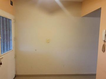 Dúplex en venta - 2 Dormitorios 2 Baños - Cochera - 90Mts2 - San Miguel