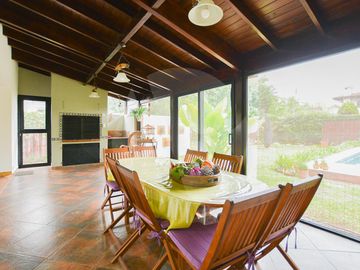 Casa en Venta en Aranjuez Country Club con Pileta!