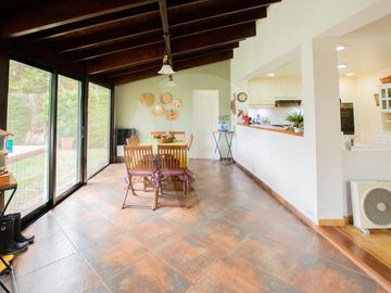 Casa en Venta en Aranjuez Country Club con Pileta!