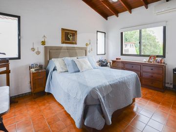 Casa en Venta en Aranjuez Country Club con Pileta!