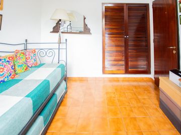 Casa en Venta en Aranjuez Country Club con Pileta!