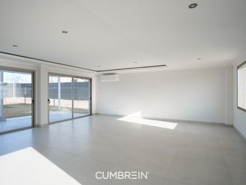 Gran casa a estrenar en La Castilla Club de Campo