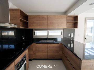 Gran casa a estrenar en La Castilla Club de Campo