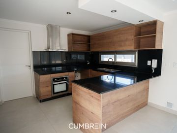 Gran casa a estrenar en La Castilla Club de Campo