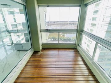 Departamento en Venta Le Parc Puerto Madero 3 ambientes con Cochera y Baulera, Amoblado!