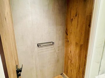 Departamento en Venta Le Parc Puerto Madero 3 ambientes con Cochera y Baulera, Amoblado!
