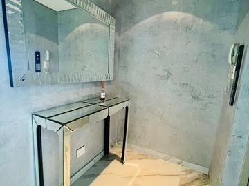 Departamento en Venta Le Parc Puerto Madero 3 ambientes con Cochera y Baulera, Amoblado!