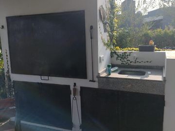 Casa en venta - 4 Dormitorios 4 Baños - Cocheras - 993Mts2 - Escobar