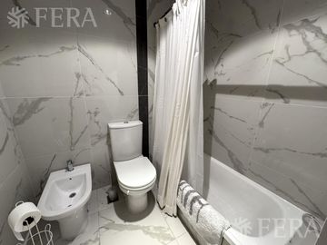Venta departamento 4 ambientes con cochera, quincho y balcón en Wilde