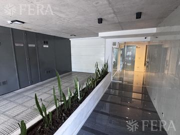 Venta departamento 4 ambientes con cochera, quincho y balcón en Wilde