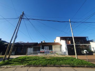 Casa - Villa Luzuriaga