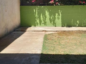 Galpón   Local en alquiler, en Loma Hermosa.