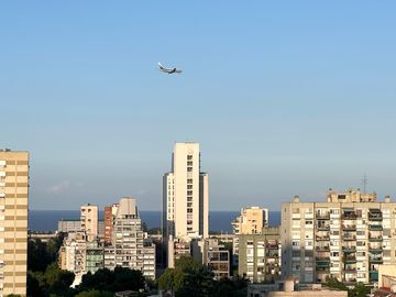 Monoambiente c/ balcón al frente - Vista Abierta - 34.64m2