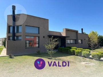 Casa en venta - Barrio Los Talas, Canning