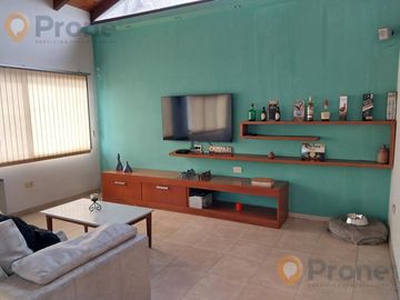 Casa en venta 3 dormitorios y cochera