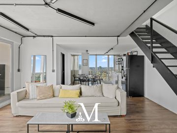 Venta- Penthouse- Torre Bellini - PISO 44 - 3 ambientes- Vista al rio  - 2 cocheras